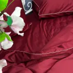Постельное белье из сатина, бордовое