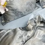 Жаккардовое постельное белье “Дикая роза”, серо-голубая