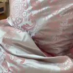 Жаккардовое постельное белье "Королевский поцелуй" серебряно-розовый