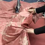 Жаккардовое постельное белье “Цветочная сладость”, бордово-розовое