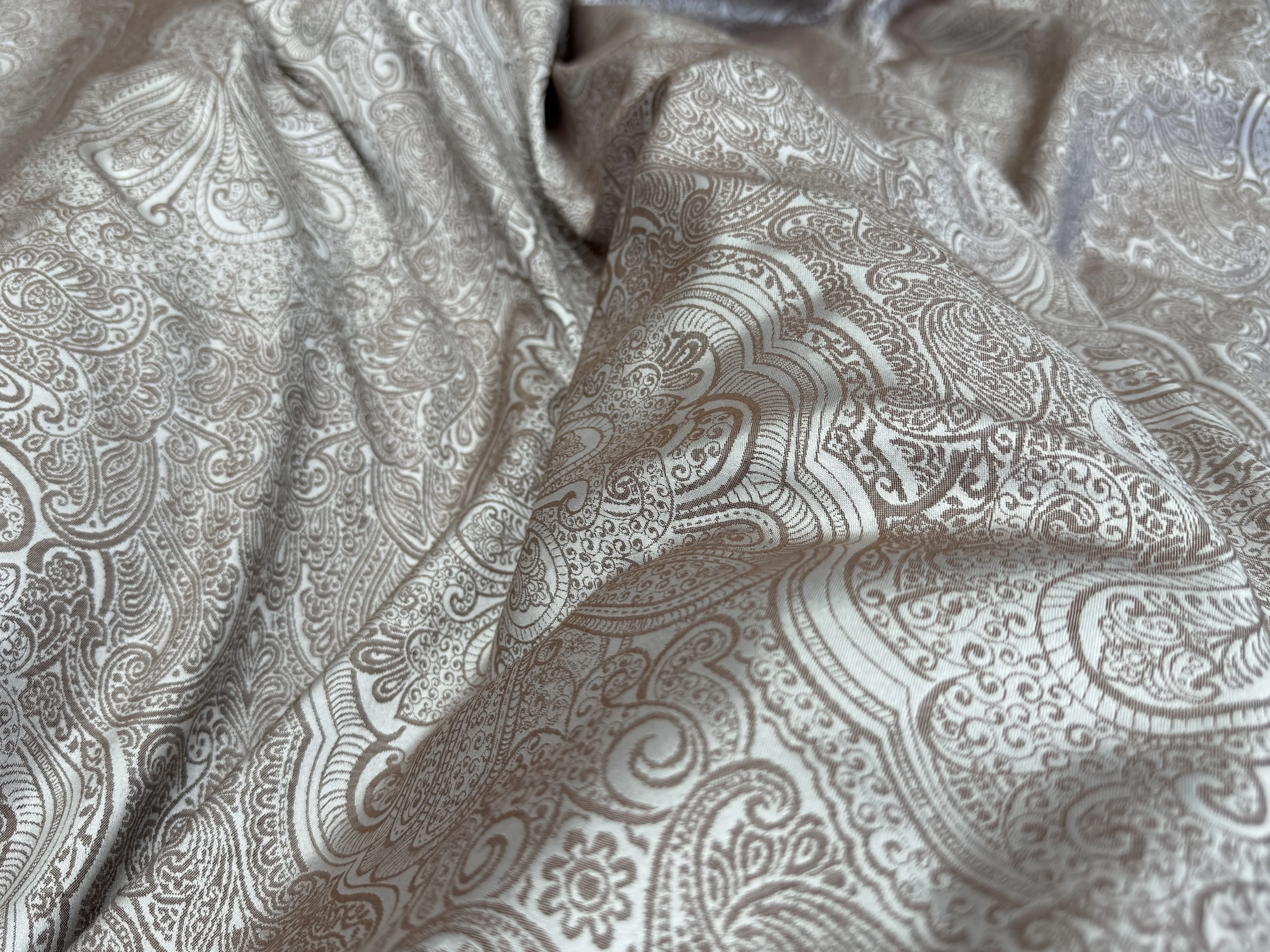 Текстура тканини турецький сатин делюкс 100% бавовна крупний план орнамент